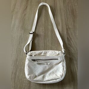 NWOT … BUENO Crossbody Bag